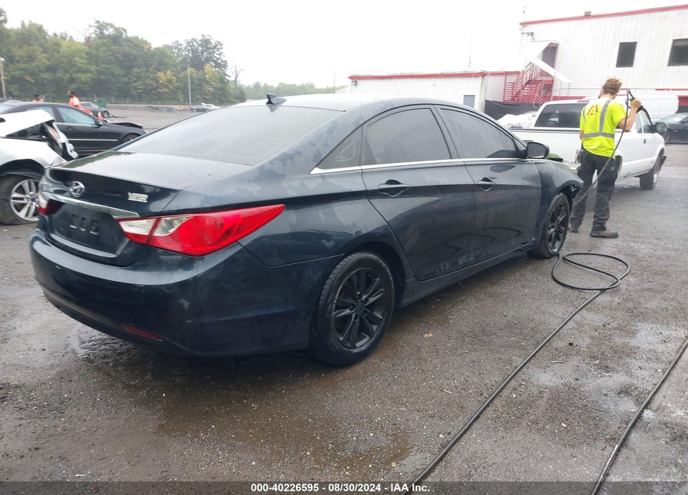 2013 HYUNDAI SONATA VIN: 5NPEB4AC6DH730147