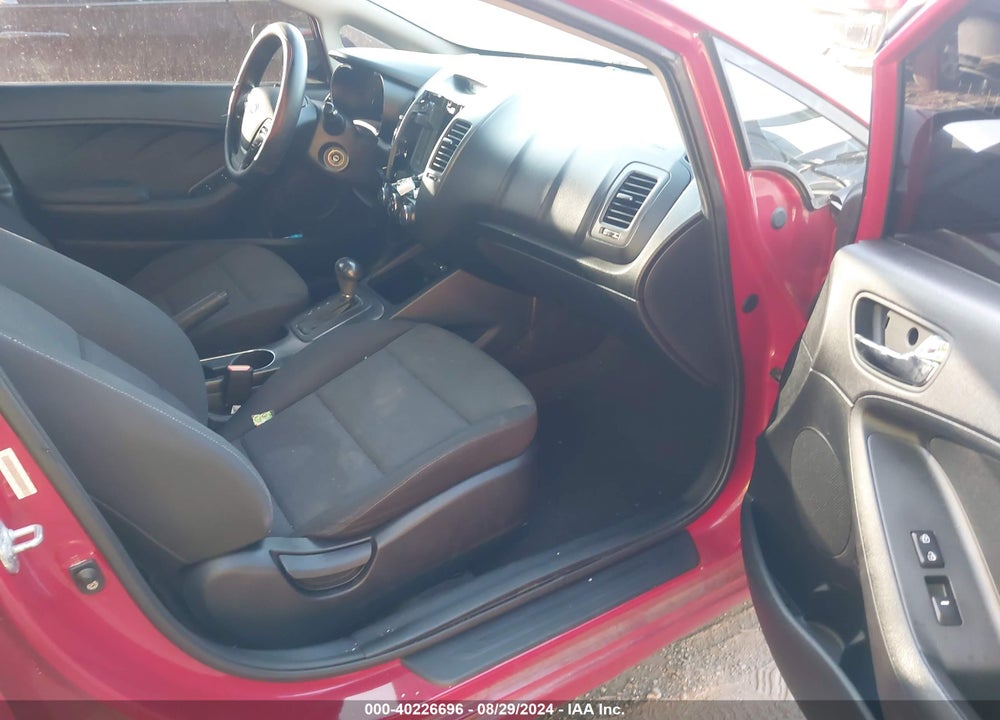 2015 KIA FORTE LX VIN: KNAFX4A67F5258783