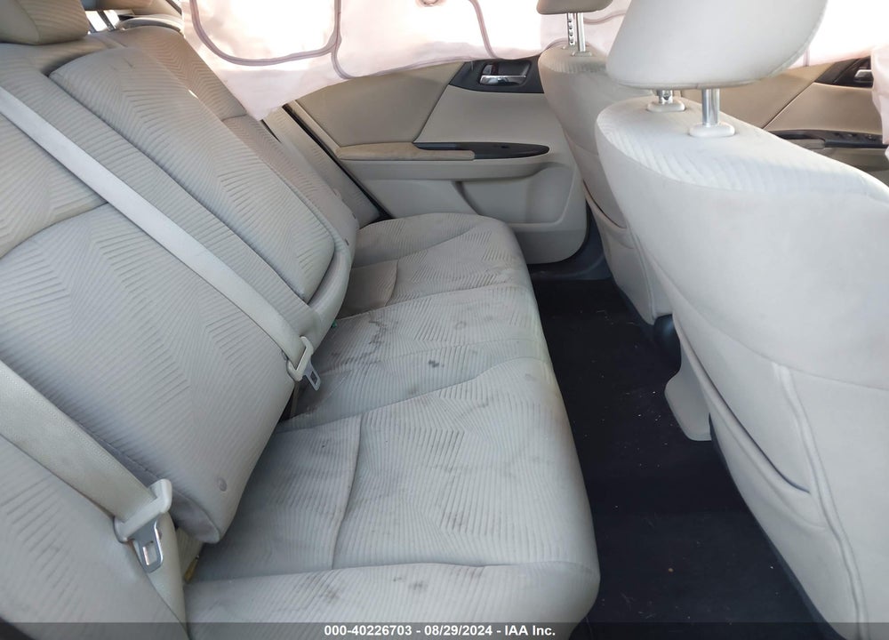 2017 HONDA ACCORD LX VIN: 1HGCR2F32HA171906