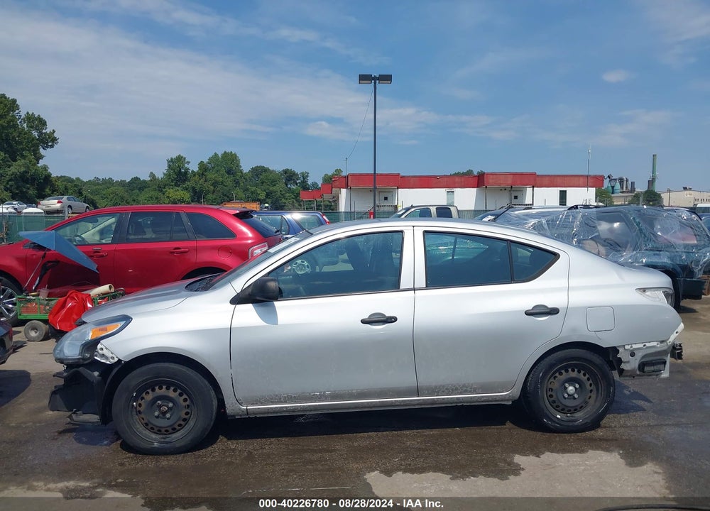 2015 NISSAN VERSA 1.6 S+ VIN: 3N1CN7AP8FL911193