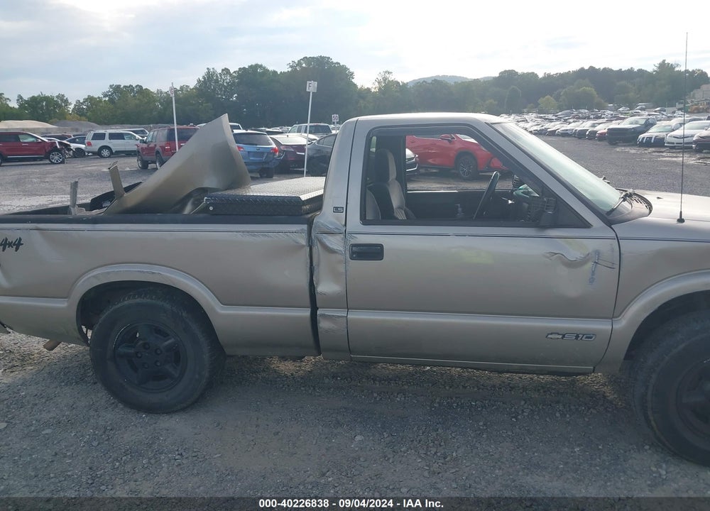 2000 CHEVROLET S-10 LS VIN: 1GCDT14W6YK159750