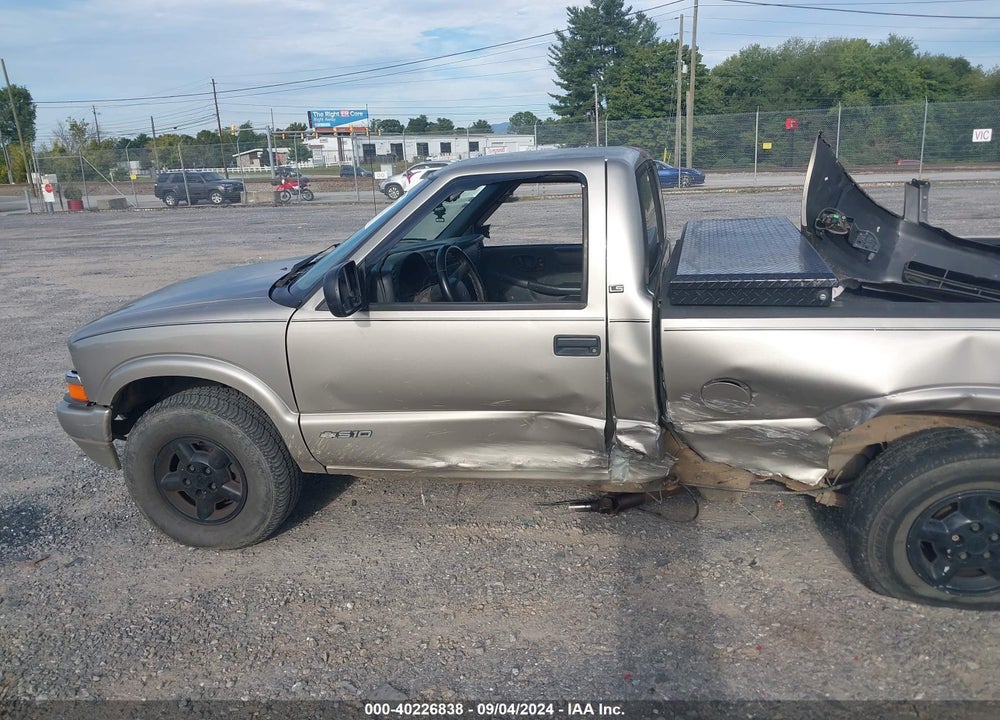2000 CHEVROLET S-10 LS VIN: 1GCDT14W6YK159750