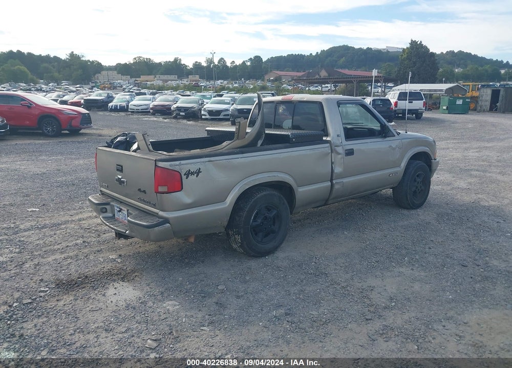 2000 CHEVROLET S-10 LS VIN: 1GCDT14W6YK159750
