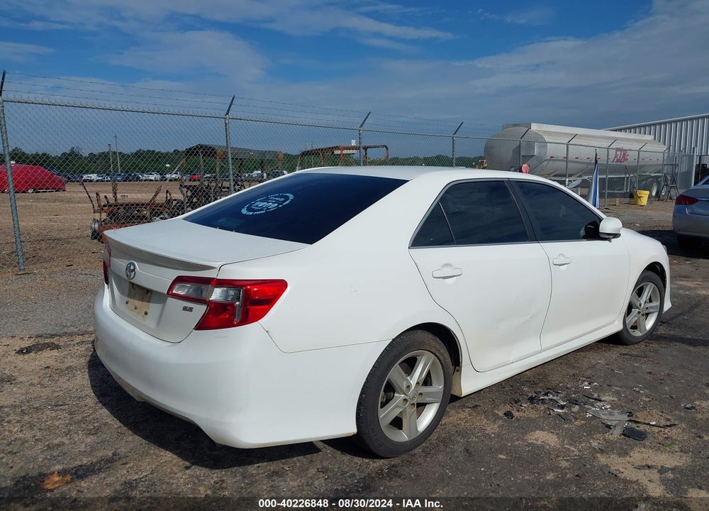 2014 TOYOTA CAMRY SE VIN: 4T1BF1FK4EU812242