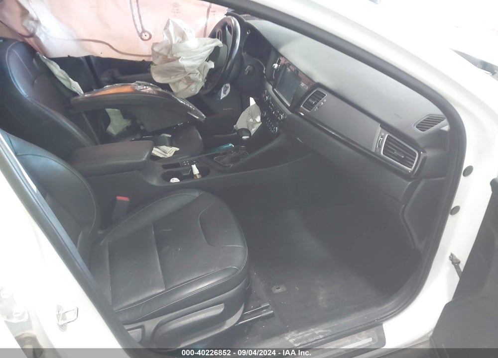 2019 KIA NIRO EX VIN: KNDCE3LC4K5301494