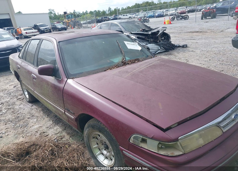 1995 FORD CROWN VICTORIA LX VIN: 2FALP74WXSX194711
