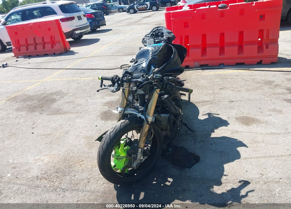 2023 BMW S 1000 RR VIN: WB10E6304P6G92710