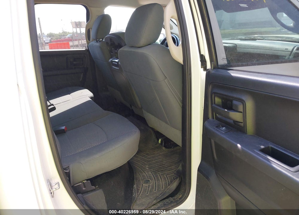 2015 RAM 1500 TRADESMAN VIN: 1C6RR7FG1FS528581