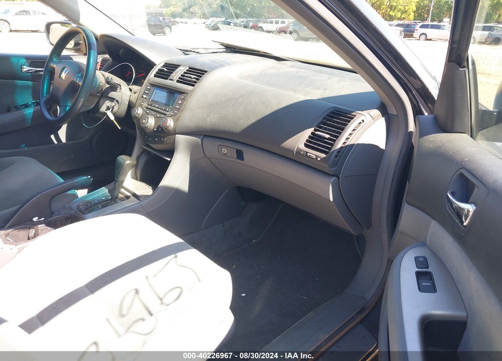 2004 HONDA ACCORD VIN: 1HGCM56654A007781