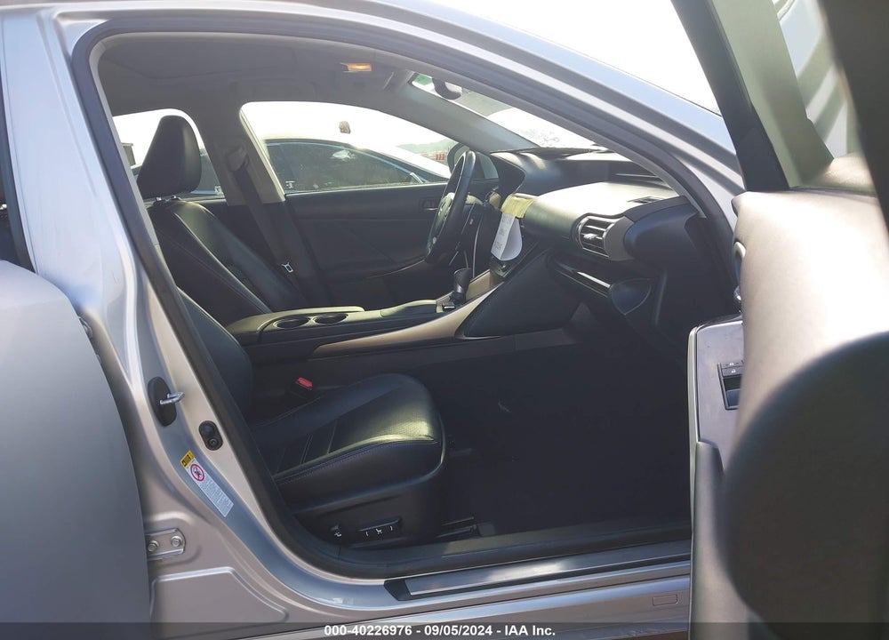 2015 LEXUS IS 250 VIN: JTHCF1D22F5016773