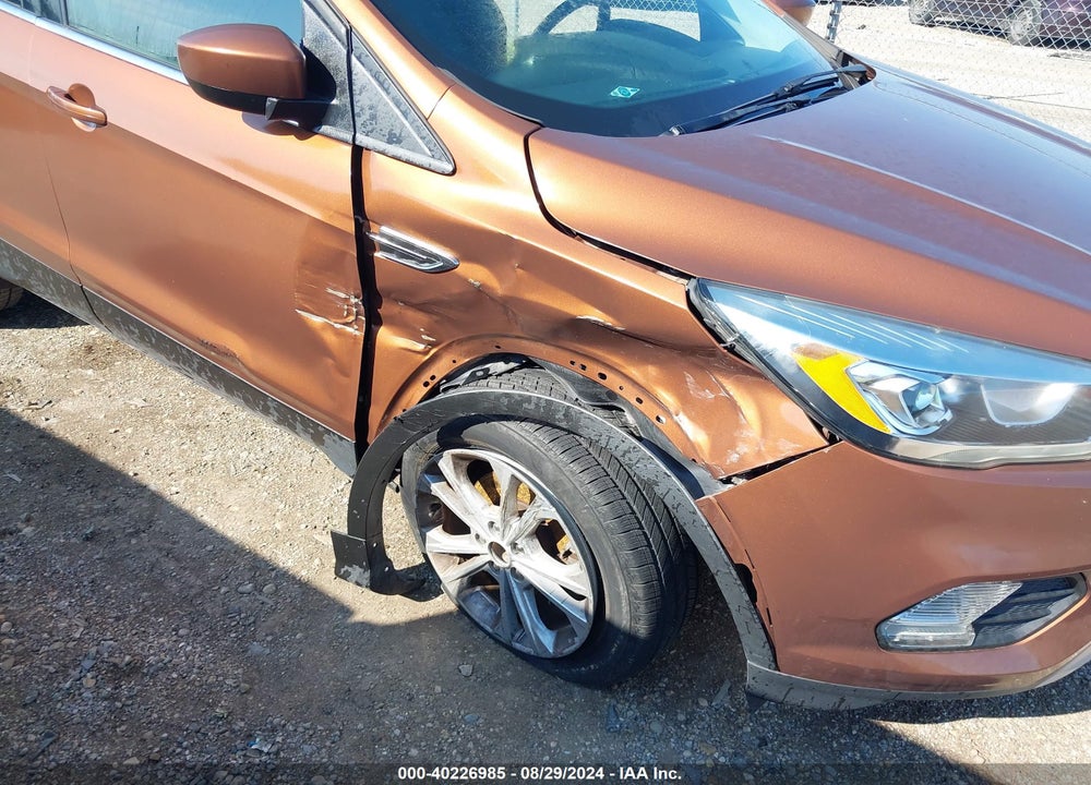 2017 FORD ESCAPE SE VIN: 1FMCU0GD5HUC12743