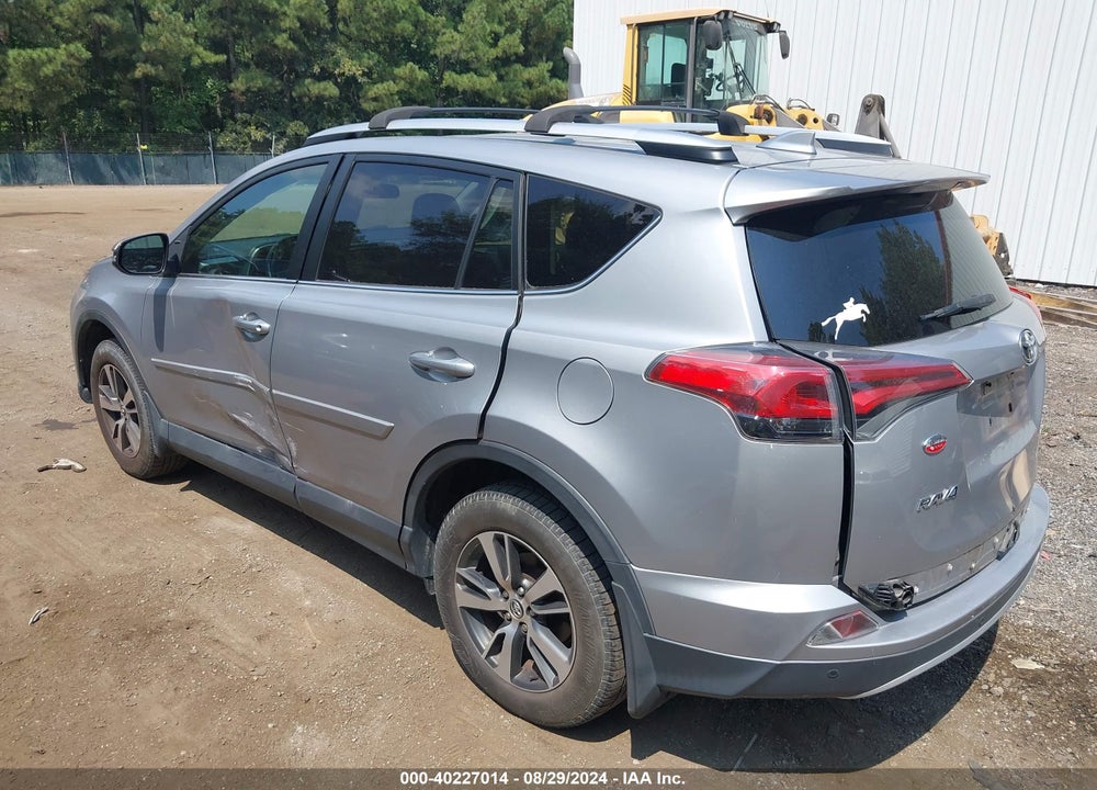 2016 TOYOTA RAV4 XLE VIN: 2T3RFREV0GW463499