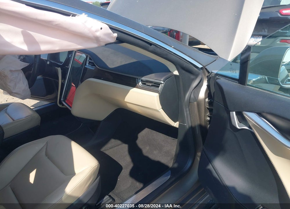 2016 TESLA MODEL S VIN: 5YJSA1E1XGF126620