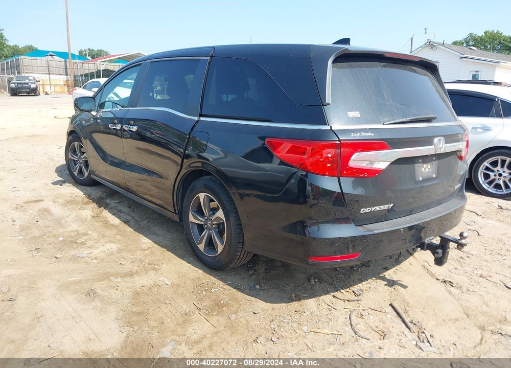 2018 HONDA ODYSSEY TOURING VIN: 5FNRL6H80JB007478