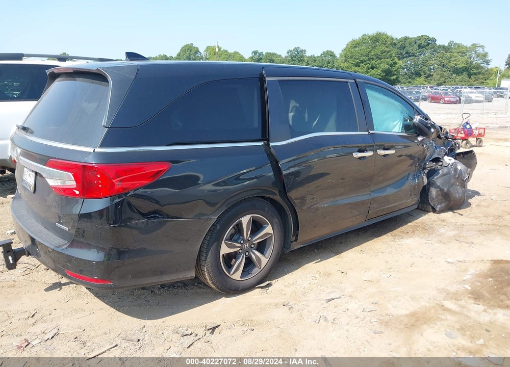 2018 HONDA ODYSSEY TOURING VIN: 5FNRL6H80JB007478