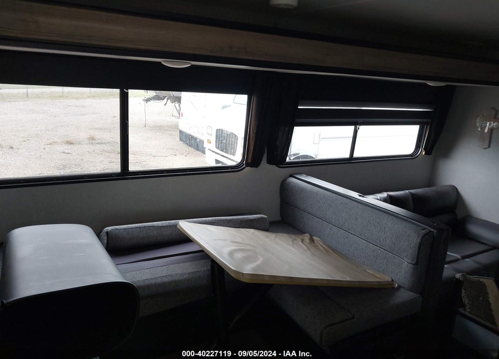 2021 FOREST RIVER GREY WOLF 29TE VIN: 4X4TCKE22MX148409