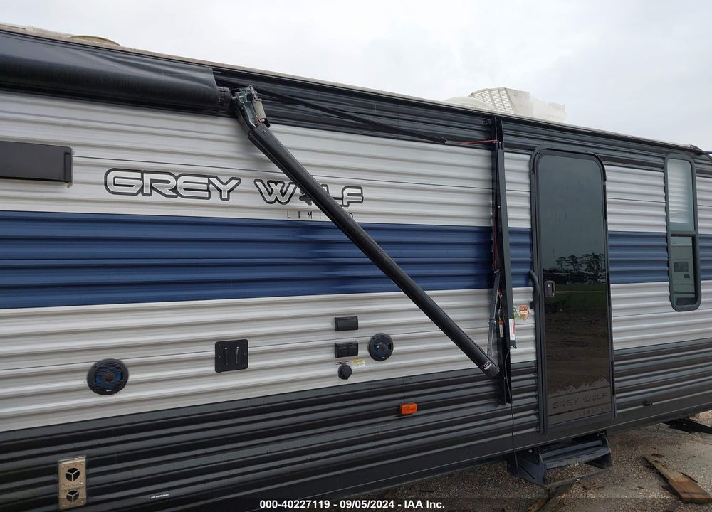 2021 FOREST RIVER GREY WOLF 29TE VIN: 4X4TCKE22MX148409