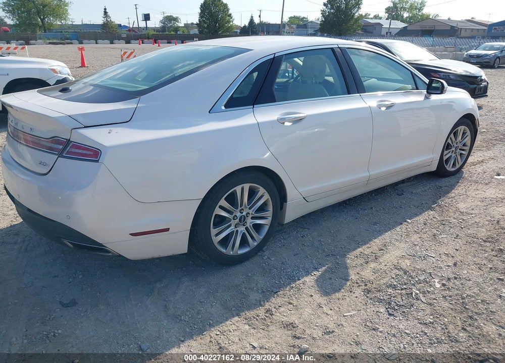 2014 LINCOLN MKZ HYBRID VIN: 3LN6L2LU8ER812256