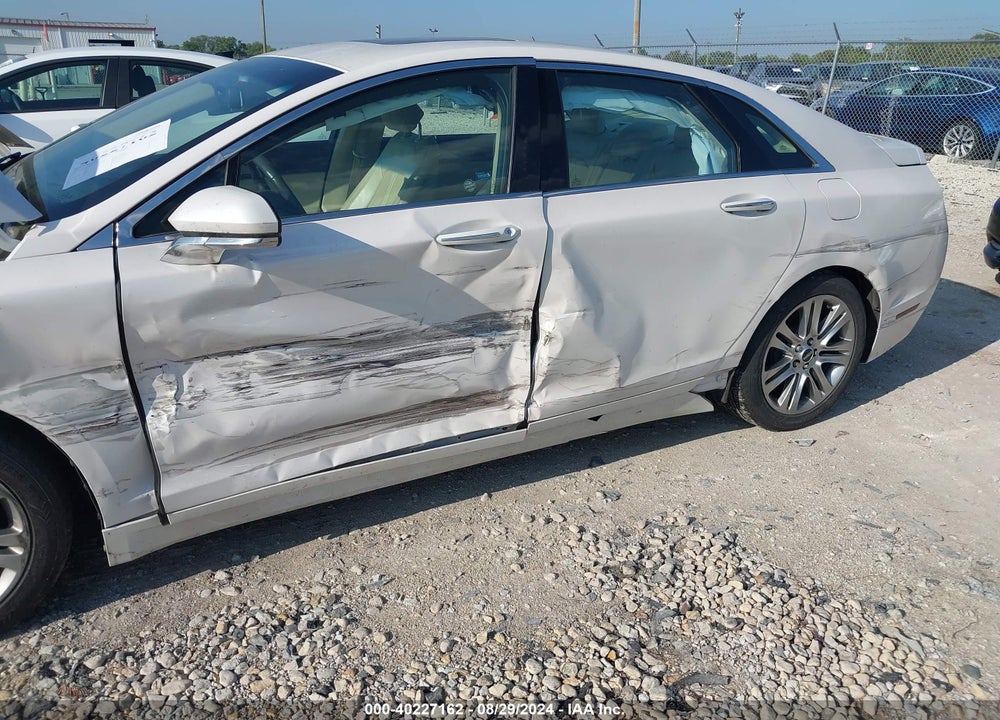 2014 LINCOLN MKZ HYBRID VIN: 3LN6L2LU8ER812256
