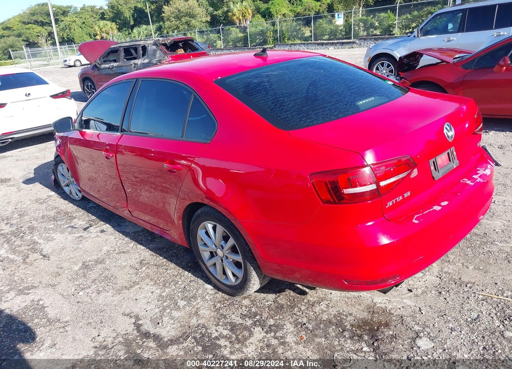 2015 VOLKSWAGEN JETTA 1.8T SE VIN: 3VWD17AJ1FM327220