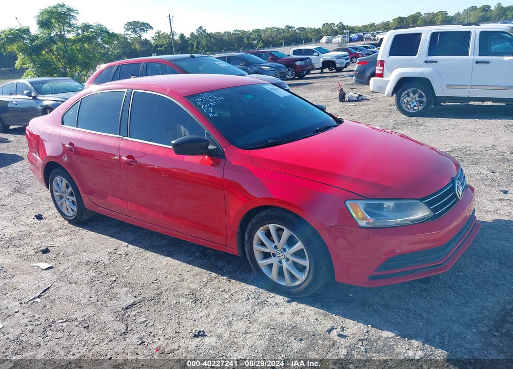 2015 VOLKSWAGEN JETTA 1.8T SE VIN: 3VWD17AJ1FM327220