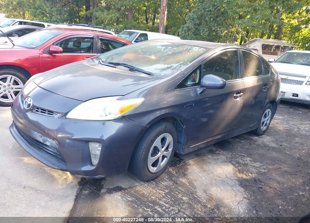 2013 TOYOTA PRIUS TWO VIN: JTDKN3DU8D0353035