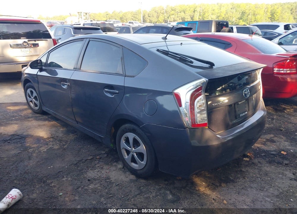 2013 TOYOTA PRIUS TWO VIN: JTDKN3DU8D0353035