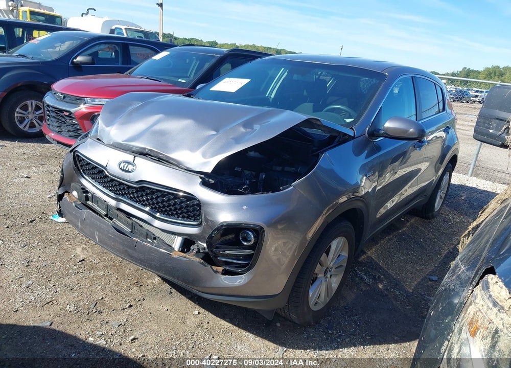 2018 KIA SPORTAGE LX VIN: KNDPMCAC7J7365121