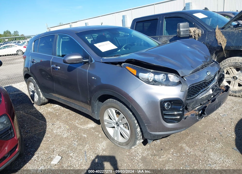 2018 KIA SPORTAGE LX VIN: KNDPMCAC7J7365121