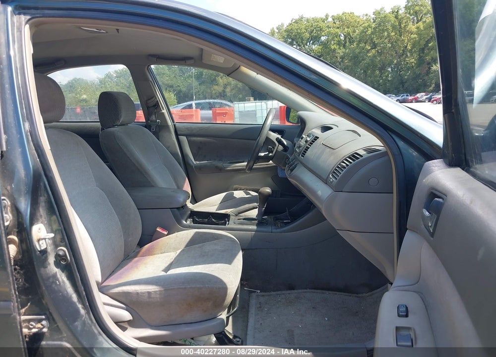 2002 TOYOTA CAMRY LE VIN: 4T1BE32K92U602087