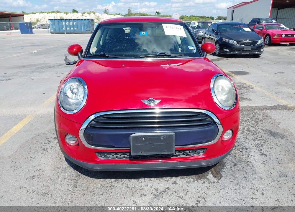 2018 MINI HARDTOP COOPER/OXFORD EDITION VIN: WMWXP5C57J2G64185
