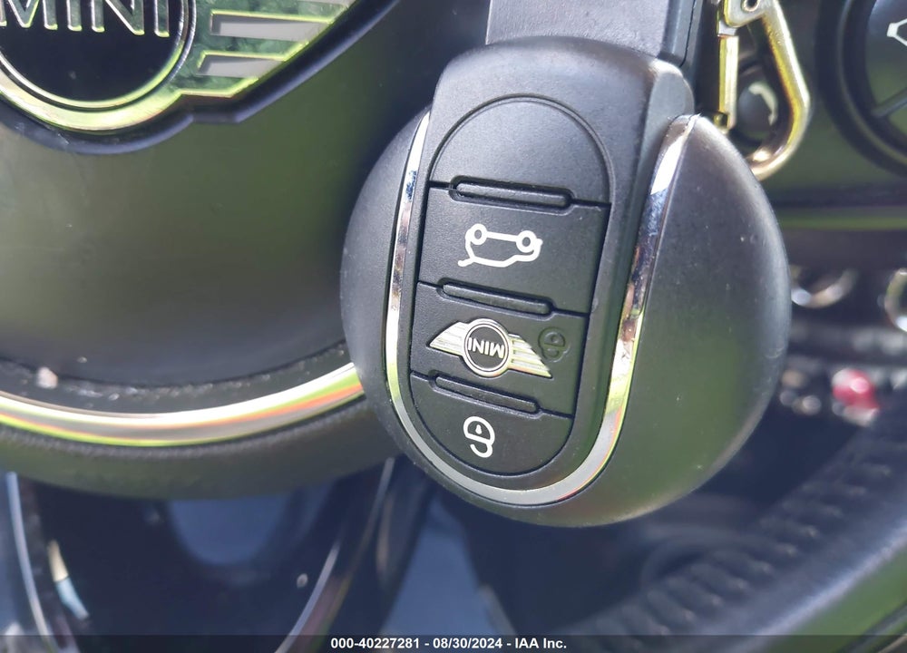2018 MINI HARDTOP COOPER/OXFORD EDITION VIN: WMWXP5C57J2G64185