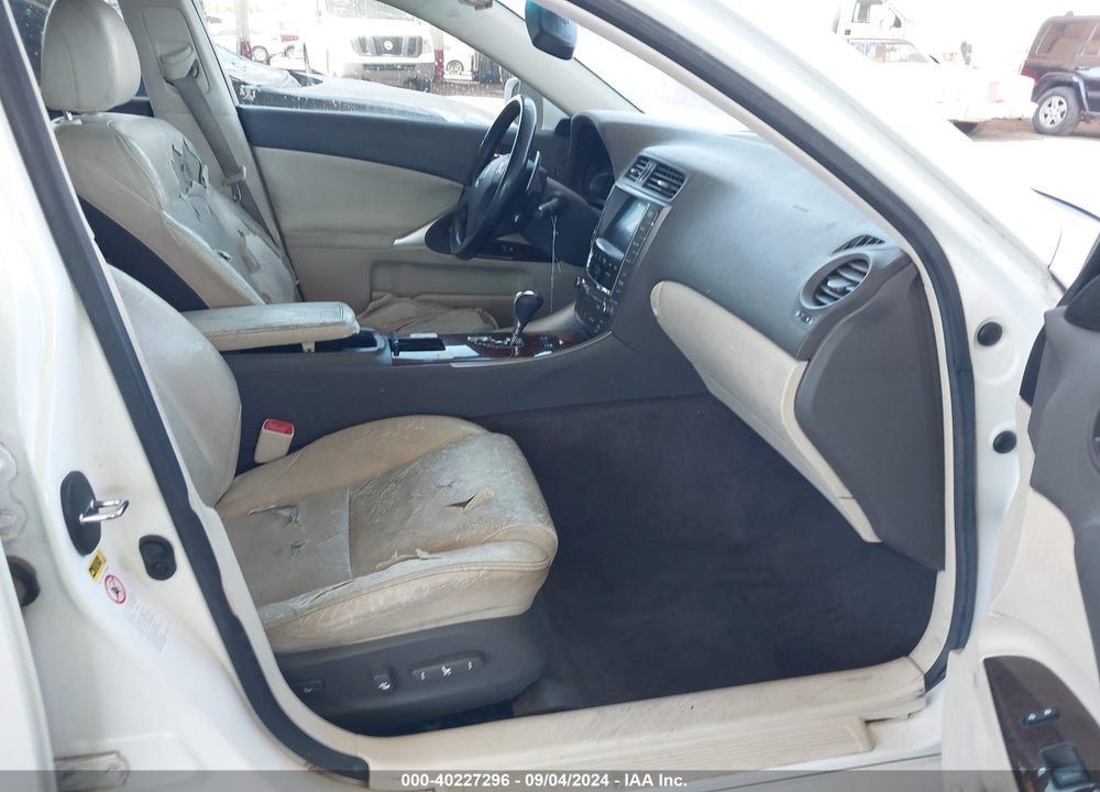 2010 LEXUS IS 250 VIN: JTHCF5C29A2033511