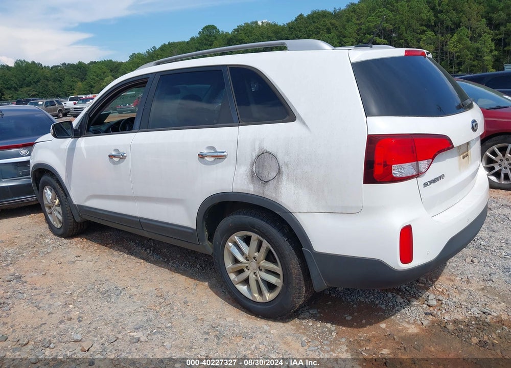 2015 KIA SORENTO LX V6 VIN: 5XYKT4A7XFG642148
