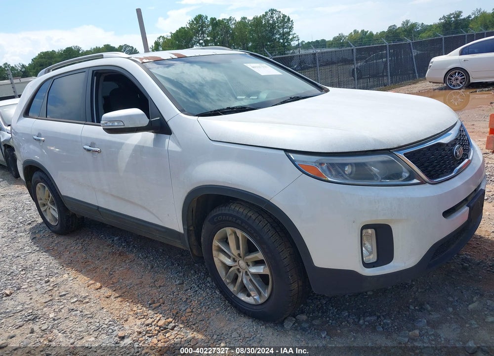 2015 KIA SORENTO LX V6 VIN: 5XYKT4A7XFG642148