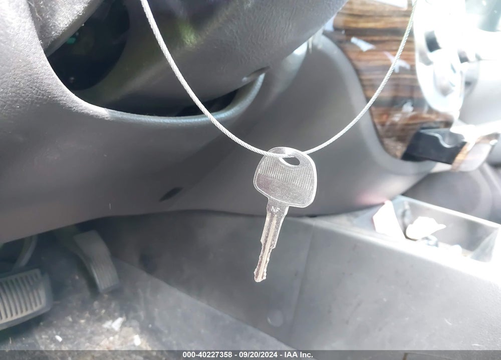 2012 HYUNDAI SANTA FE SE VIN: 5XYZH4AGXCG109714