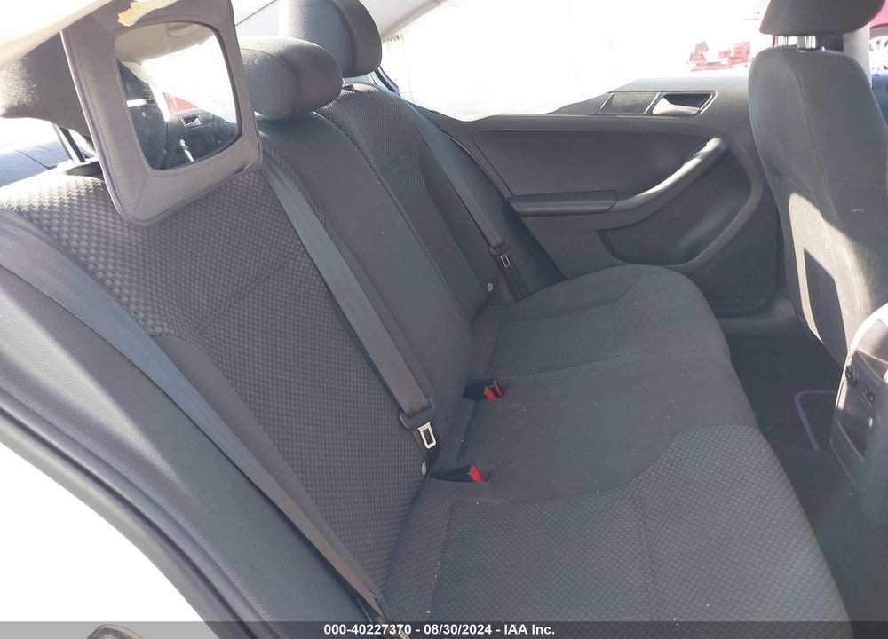 2013 VOLKSWAGEN JETTA 2.0L S VIN: 3VW2K7AJ3DM266440