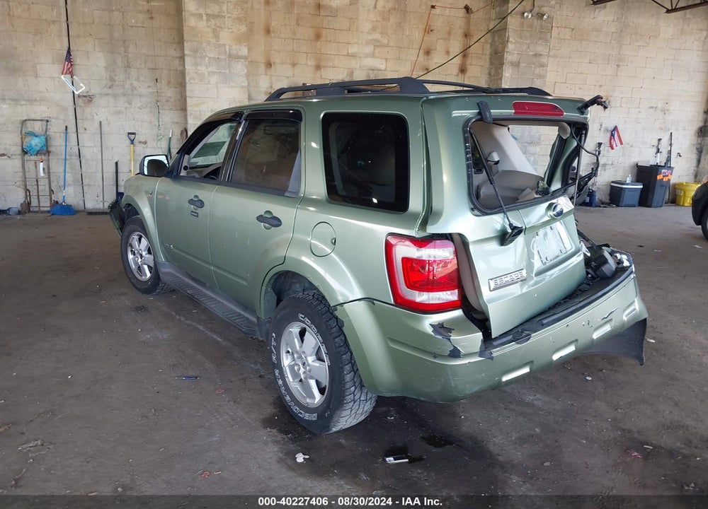2008 FORD ESCAPE XLT VIN: 1FMCU931X8KA05759