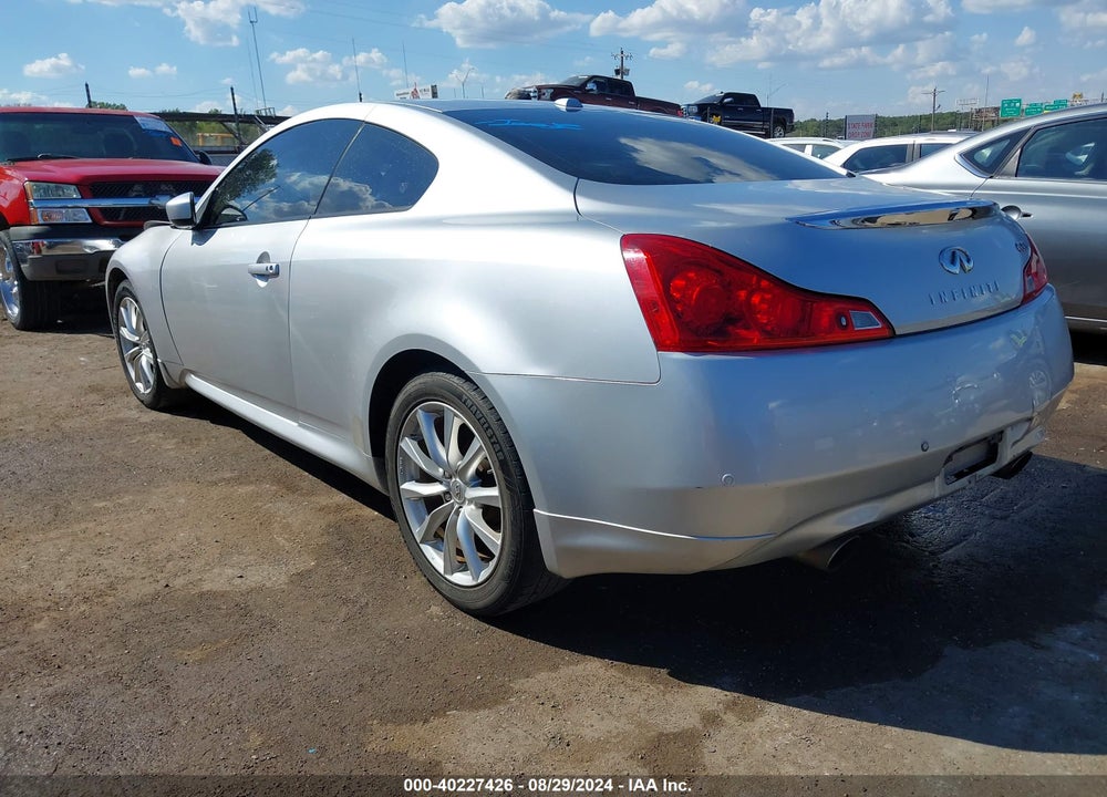 2011 INFINITI G37X VIN: JN1CV6ELXBM263552