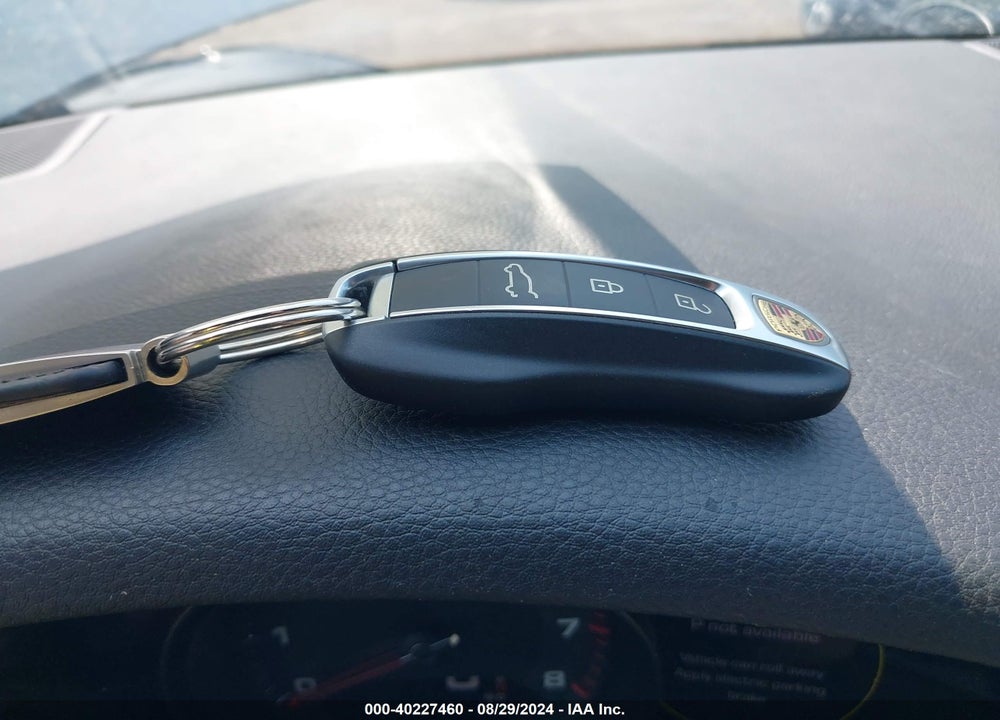 2019 PORSCHE CAYENNE VIN: WP1AA2AY7KDA17812