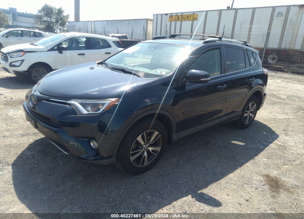 2018 TOYOTA RAV4 XLE VIN: JTMRFREV1JJ252852