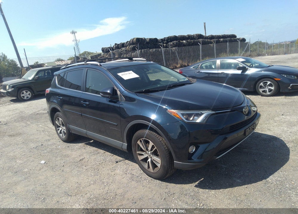2018 TOYOTA RAV4 XLE VIN: JTMRFREV1JJ252852