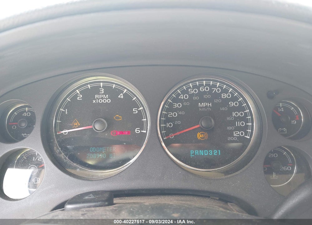 2007 CHEVROLET TAHOE LT VIN: 1GNFC13J57R157872