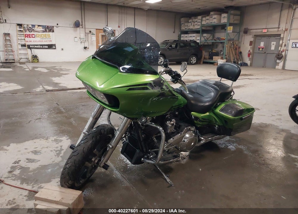 2017 HARLEY-DAVIDSON FLTRXS ROAD GLIDE SPECIAL VIN: 1HD1KTC19HB614256