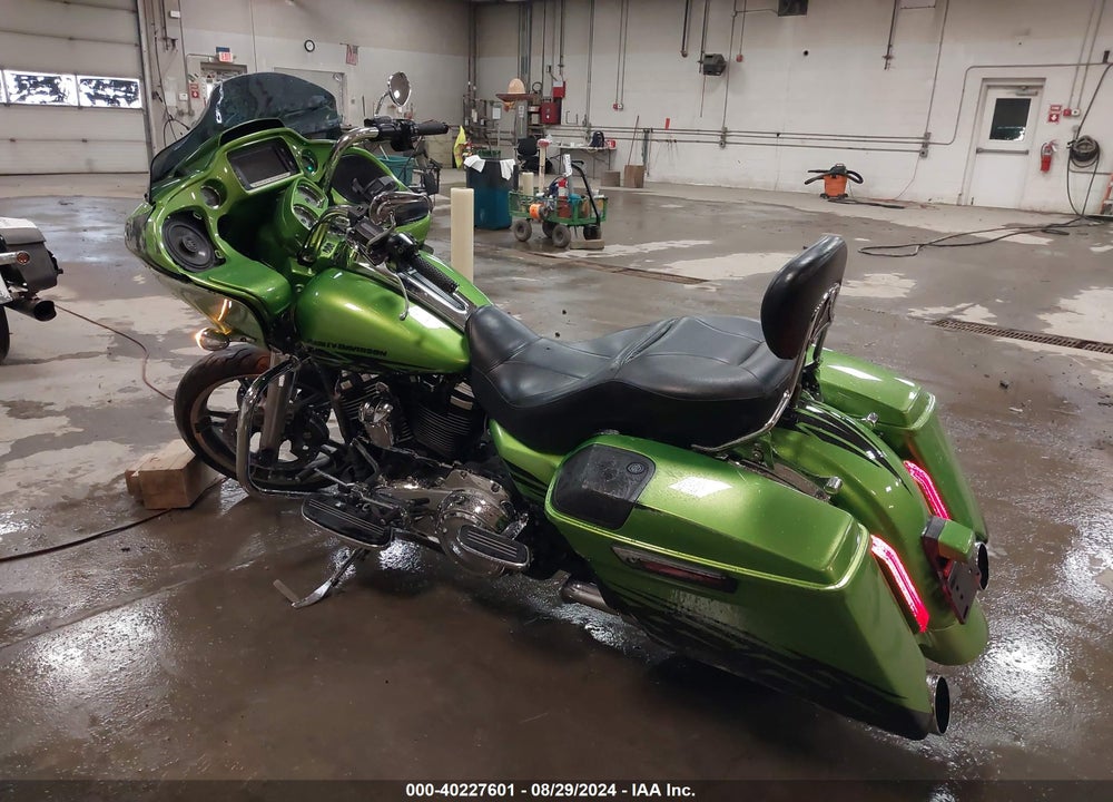 2017 HARLEY-DAVIDSON FLTRXS ROAD GLIDE SPECIAL VIN: 1HD1KTC19HB614256