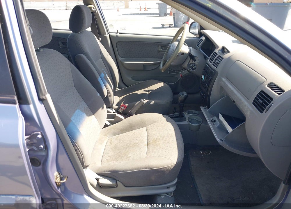 2004 KIA RIO VIN: KNADC125746339815