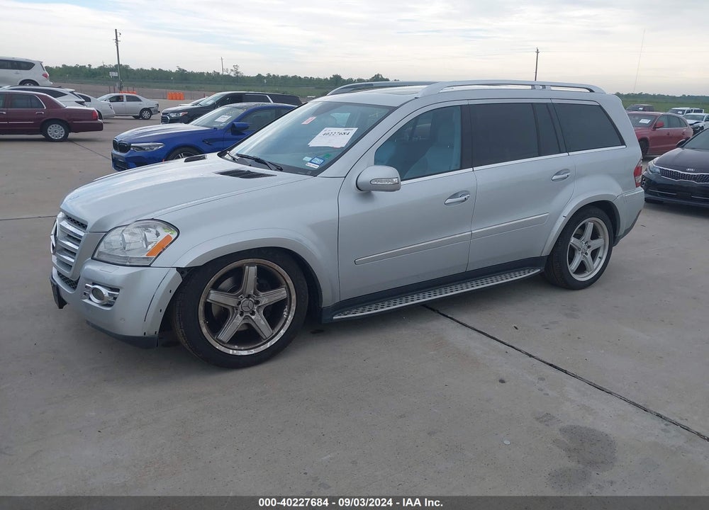 2008 MERCEDES-BENZ GL 550 4MATIC VIN: 4JGBF86E98A385343