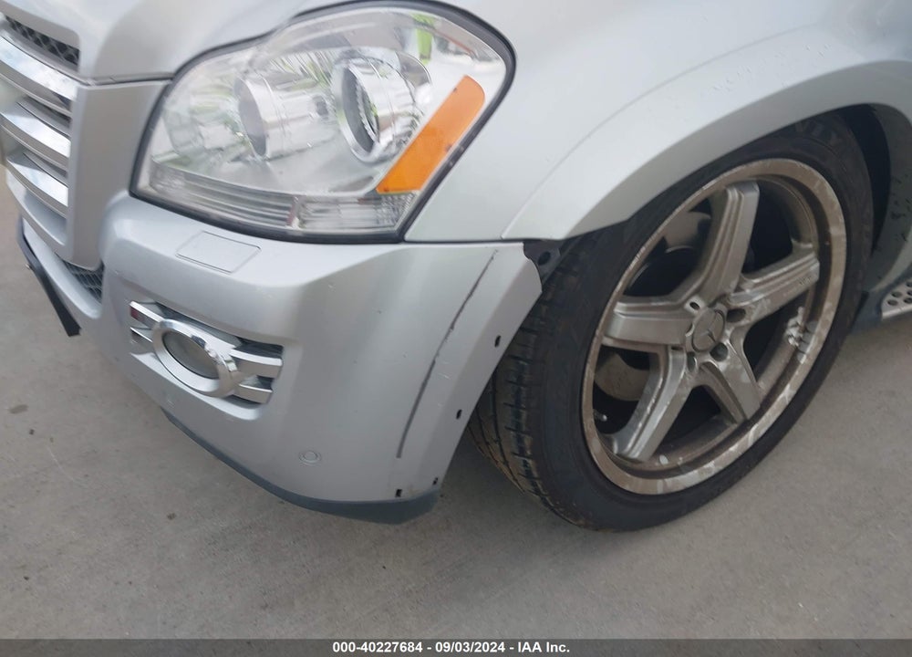 2008 MERCEDES-BENZ GL 550 4MATIC VIN: 4JGBF86E98A385343