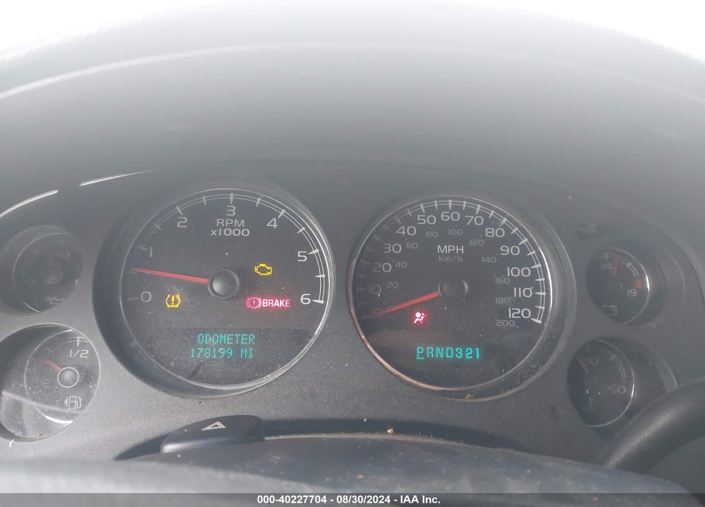 2007 GMC YUKON SLE VIN: 1GKFK13057R248907
