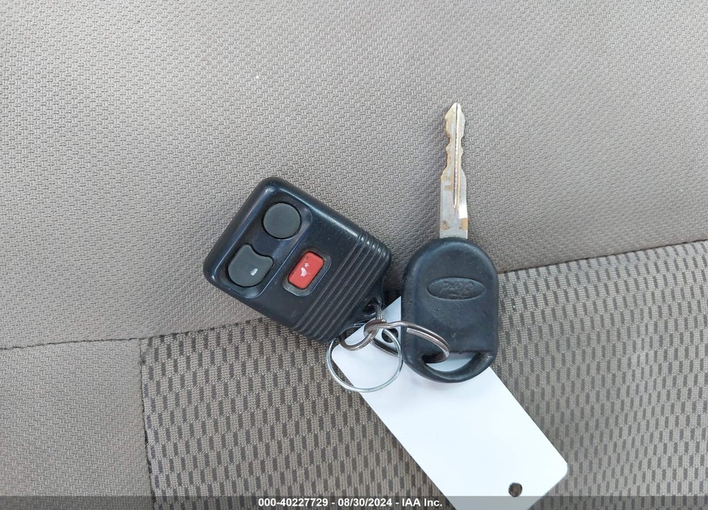 2004 FORD F-150 XL/XLT VIN: 1FTRF12584NC24419